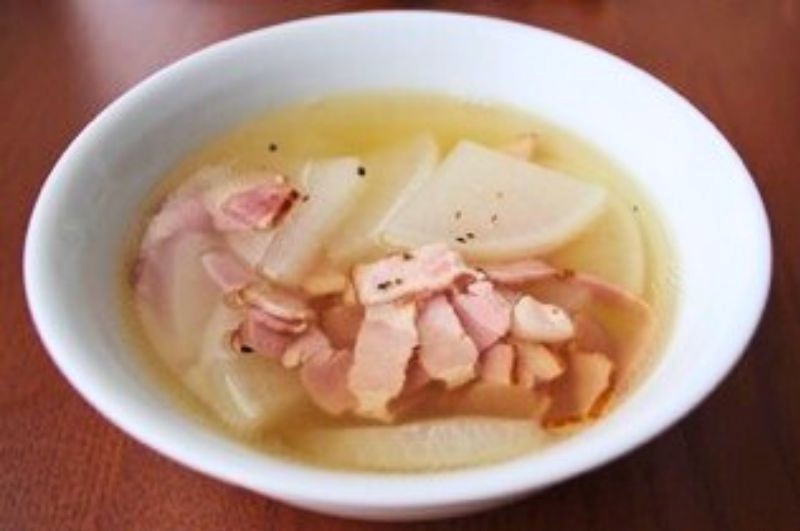 大根とベーコンのスープ