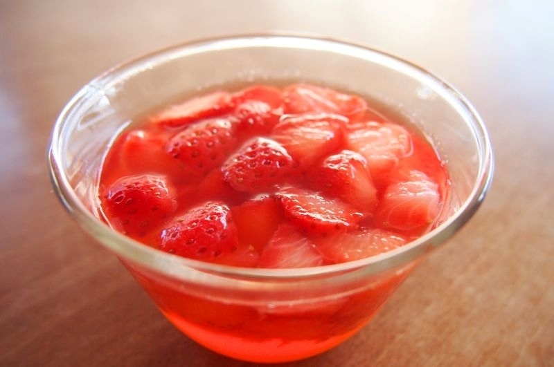 いちごのゼリー