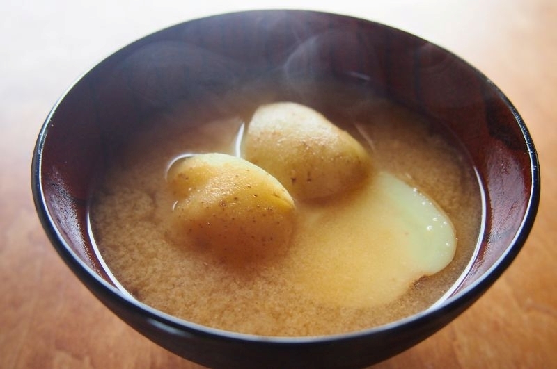 新じゃがのみそ汁